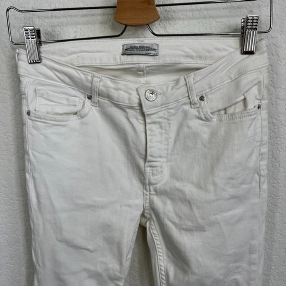 Zara Frayed Distressed White Skinny Jeans - Picture 3 of 8